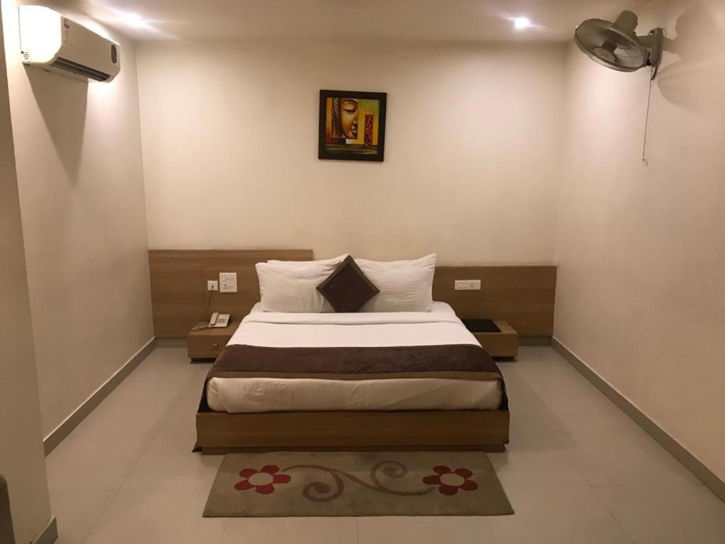 Hotel City Square Hisār Exterior photo