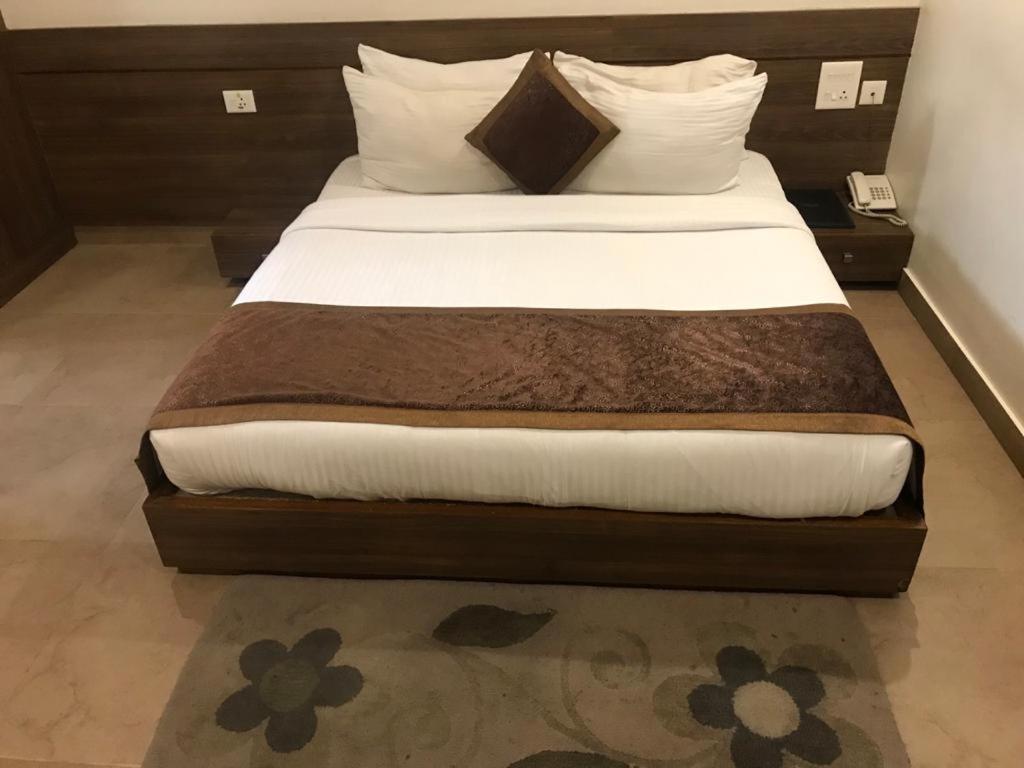 Hotel City Square Hisār Exterior photo
