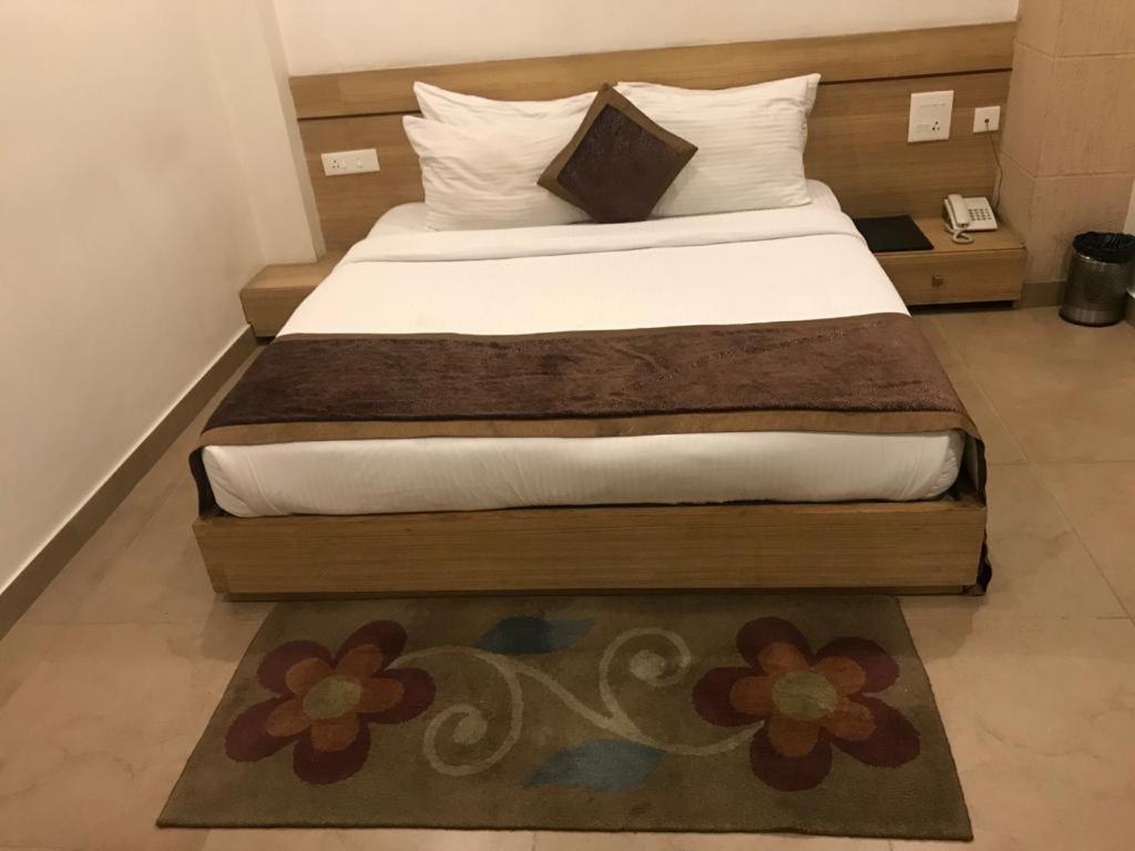 Hotel City Square Hisār Exterior photo